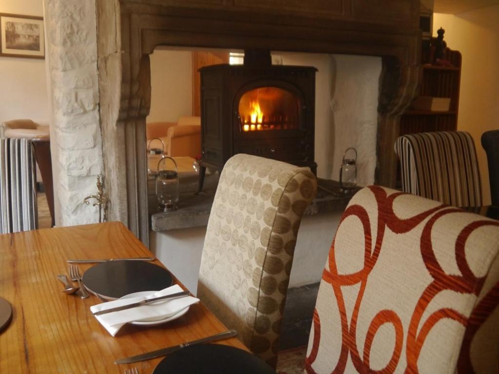 3 Millstones Inn West Bradford 外观 照片