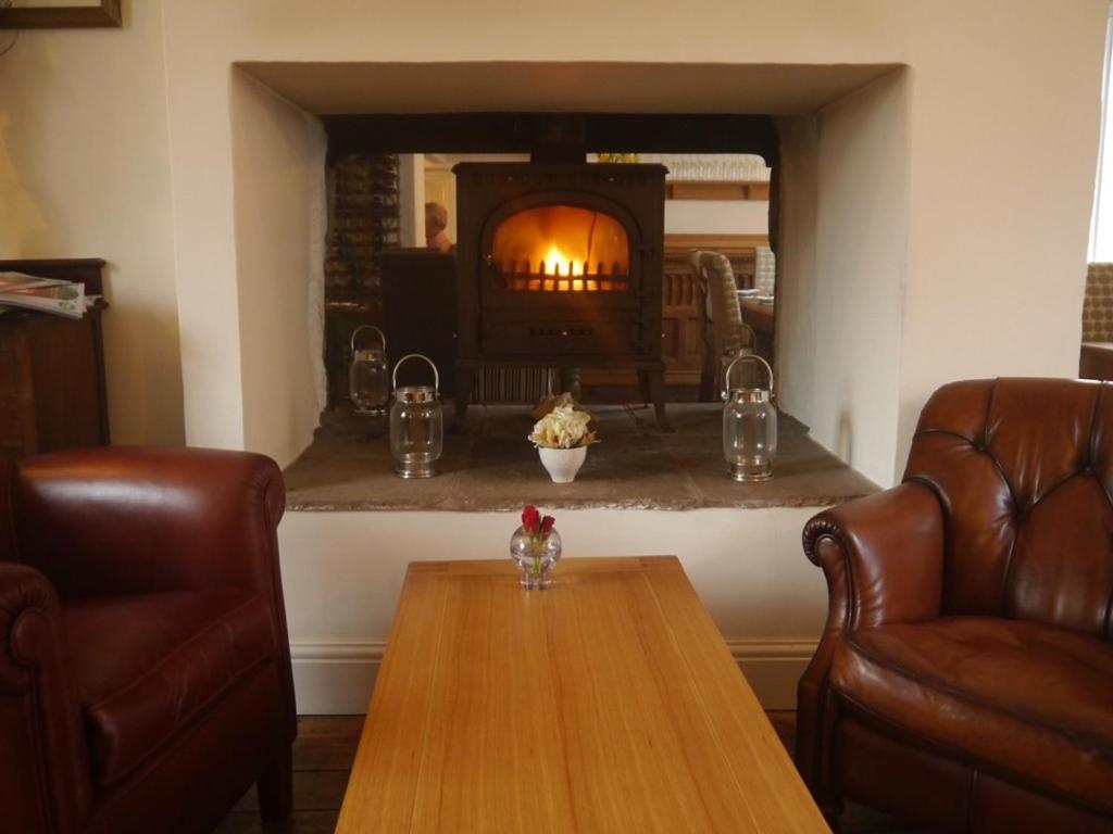 3 Millstones Inn West Bradford 外观 照片